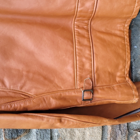 Schott NYC Vintage Leather Jacket - Picture 14 of 16